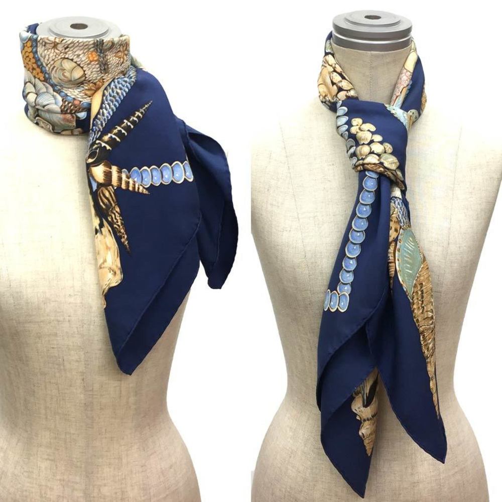 HERMES Scarf Muffler Carre 90 Rocaille Shell Blue 100% Silk - Picture 2 of 3